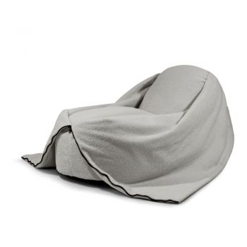 Fotoliu puf pentru copii gri deschis cu tapițerie din țesătură bouclé Cocoon 100 – SLOWDOWN